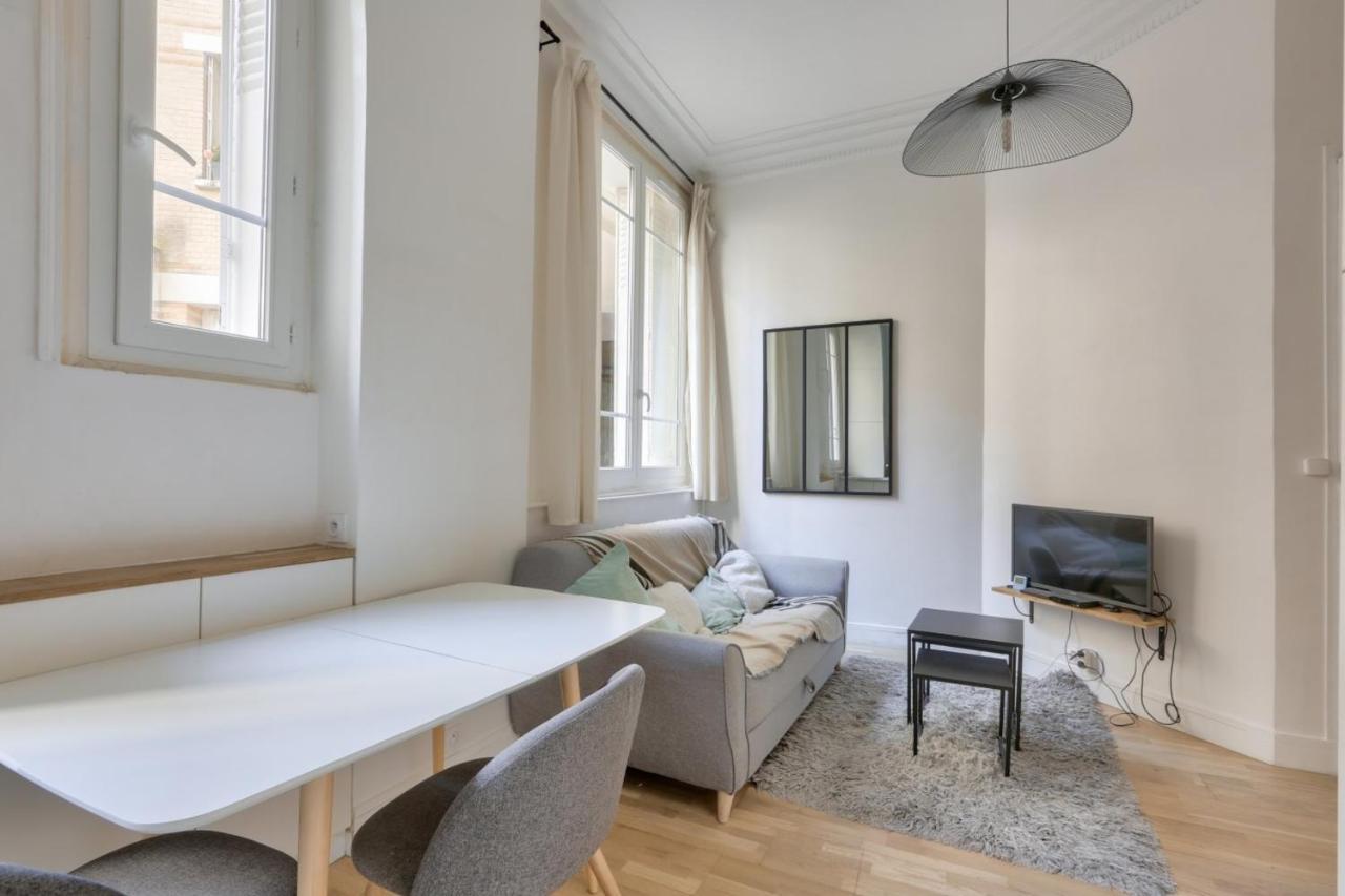 Charming Studio - Paris 18Th District Daire Dış mekan fotoğraf